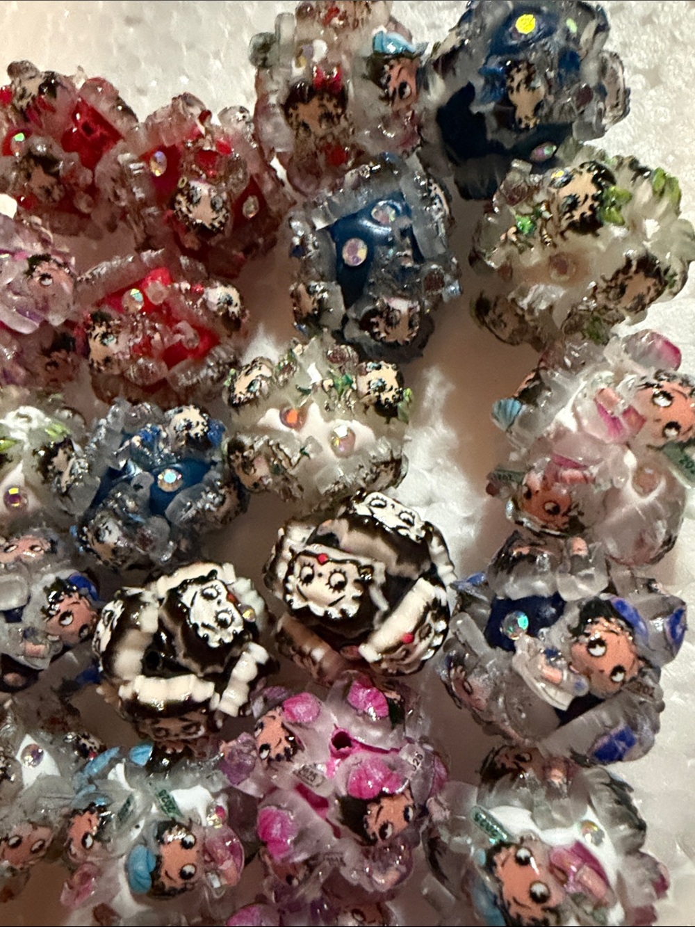 Set of 21 Betty Boop Fancy beads.